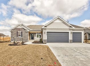 21420 W 189th Ter, Spring Hill, KS 66083
