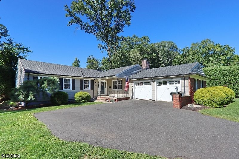 1st image of 293 Cherry Hill Rd