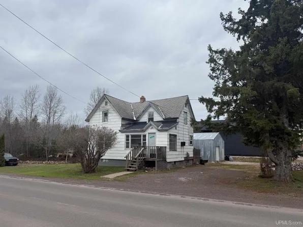 17064 Atlantic Ave, Atlantic Mine, MI 49905