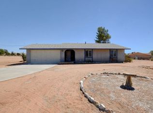 22997 El Centro Rd, Apple Valley, CA 92307