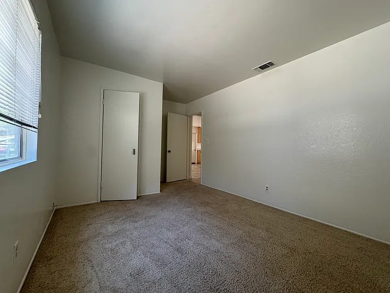 8130 San Clemente Ave — Photo 8