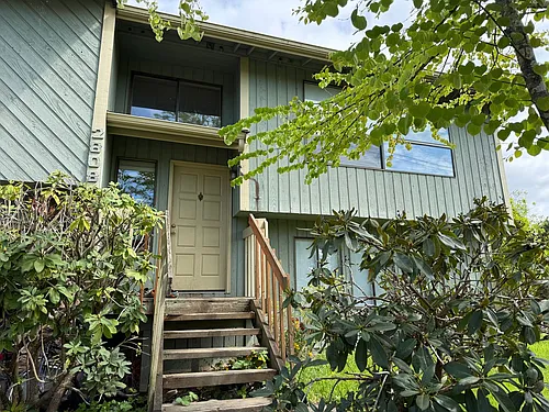 2808 Saint Clair St Photo 1