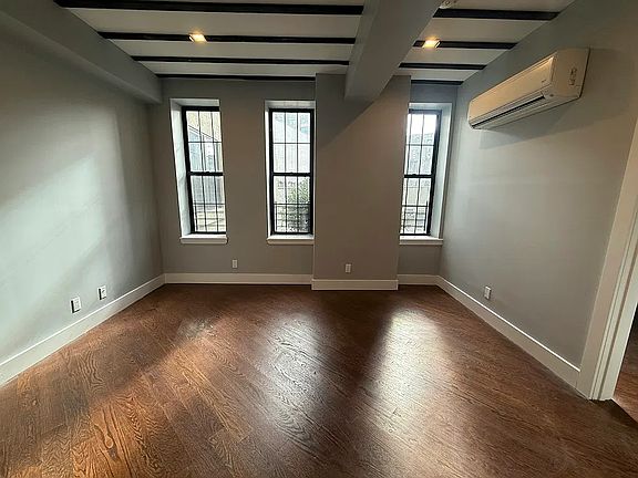 4th image of 35 Claver Pl APT 3F