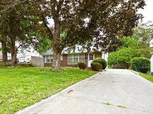 2615 30th St, Des Moines, IA 50310