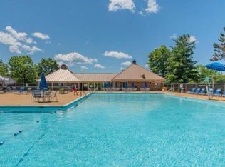 14801 Rydell Rd APT 103, Centreville, VA 20121