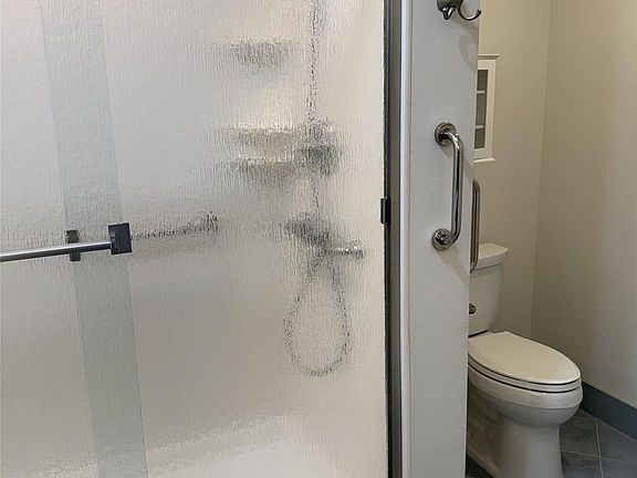 3rd image of 4040 Greenleaf Cir APT 110