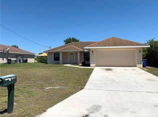 2904 26th St SW, Lehigh Acres, FL 33976