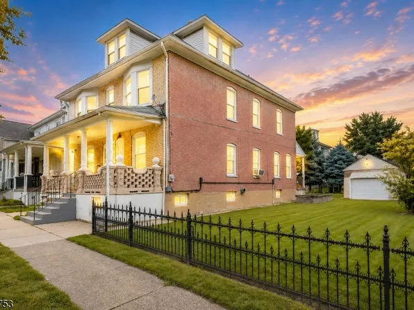 209 Lewis St, Phillipsburg Town, NJ 08865