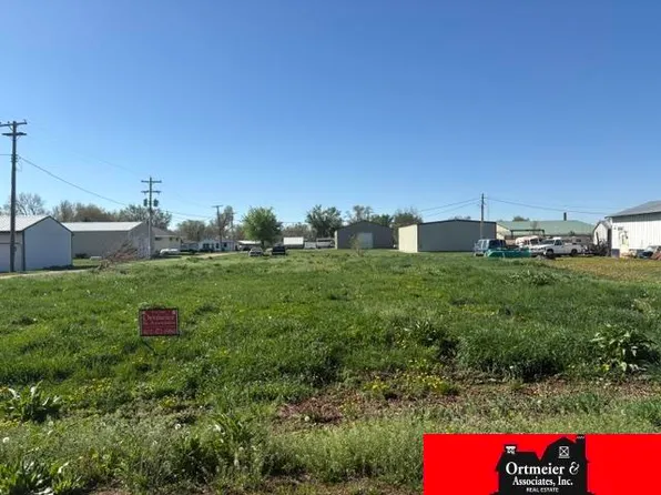 351 9th St, Decatur, NE 68020