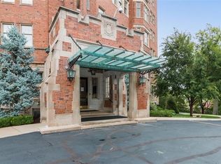 5049 Wornall Rd APT 1, Kansas City, MO 64112
