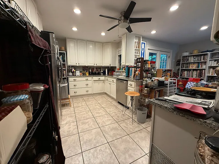 2425 Demington Dr #2666 — Photo 6