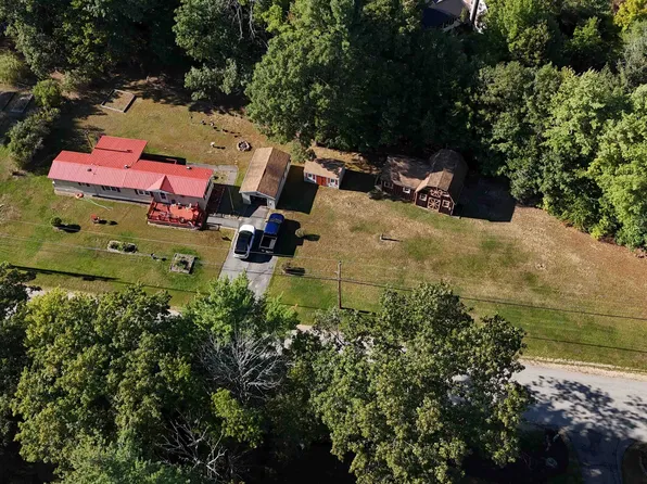 19 River Road, Farmington, NH 03835