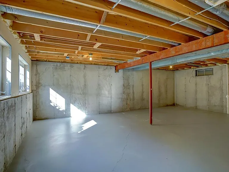 236 Harbour Town Dr — Photo 26