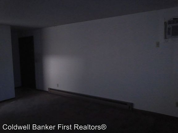 4th image of 1800 Evergreen St APT 8