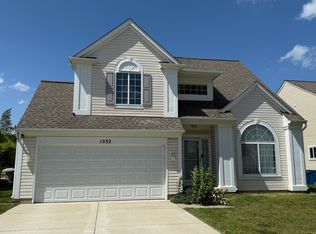1532 Knoll Crest Dr, Bartlett, IL 60103