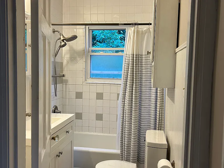215 Ridge Ave — Photo 17