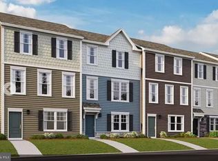 431 Presidents Pointe Ave, Ranson, WV 25438