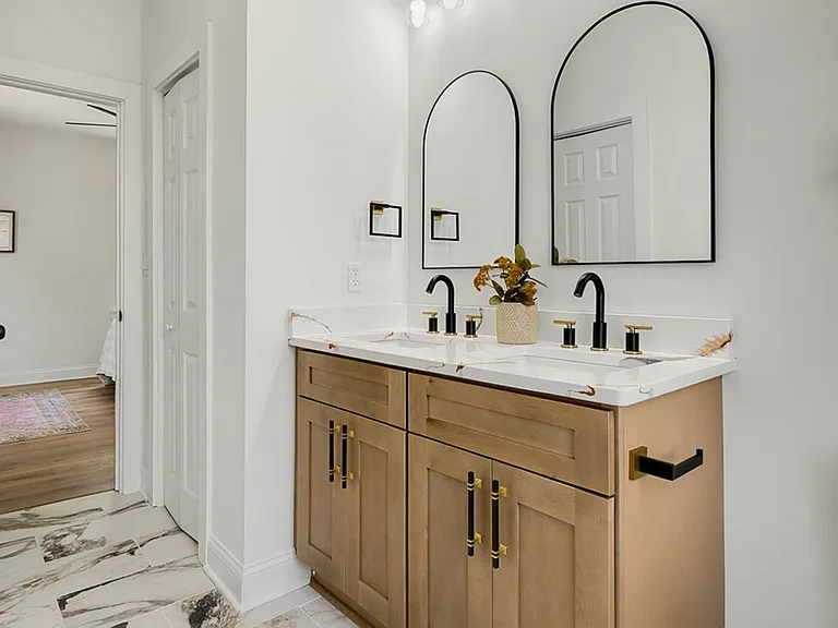 512 Bancroft Ave — Photo 25