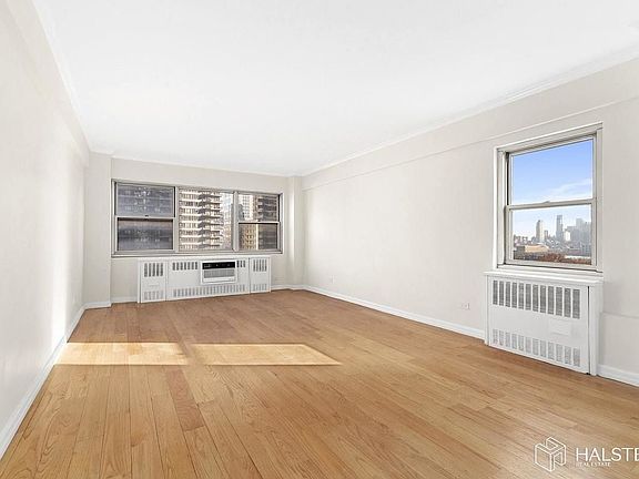 2nd image of 333 E 46th St APT 12H