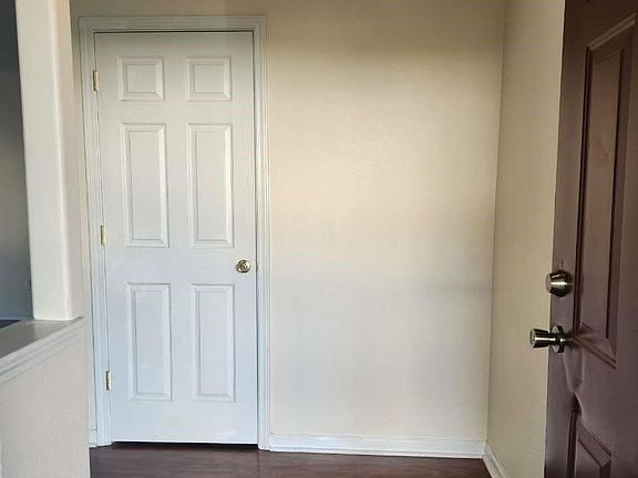 4th image of 9644 Littleleaf Dr