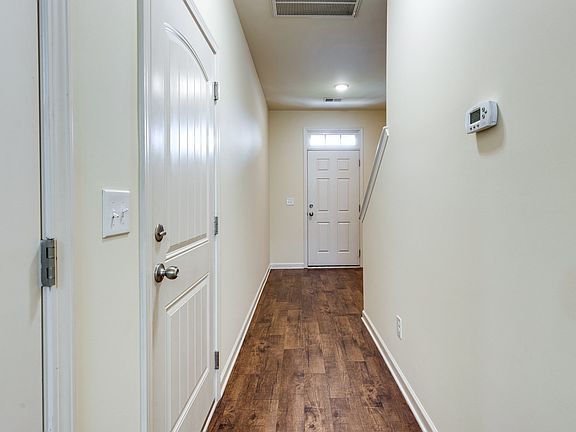 4th image of 3939 Cannonsgate Ln