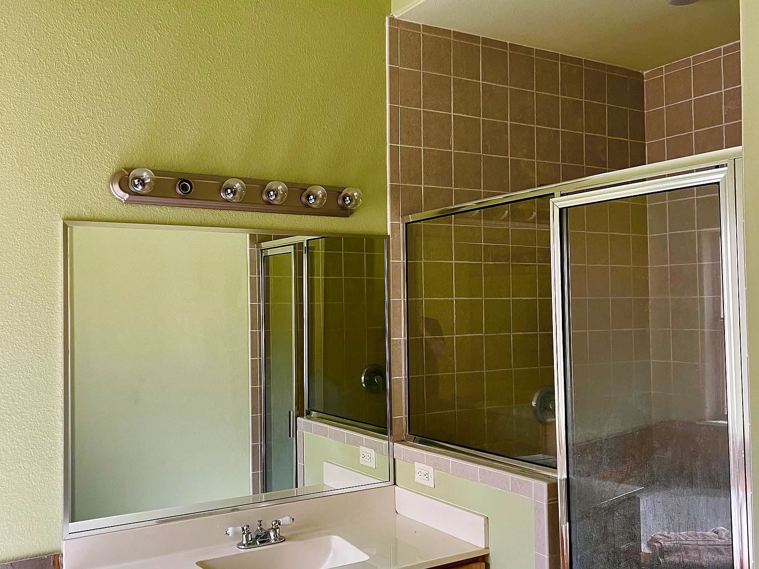Rustic Manor Dr, Brownsville — Photo 4