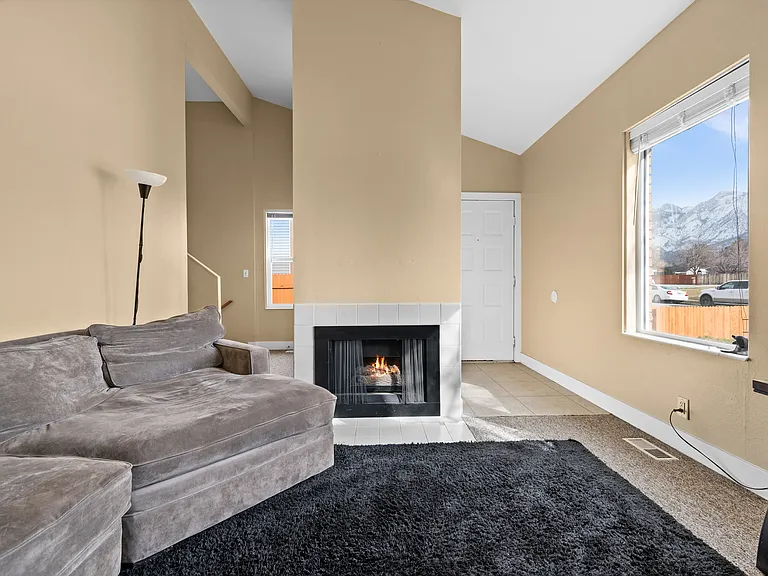 2089 E Donegal Cir #2089 — Photo 8