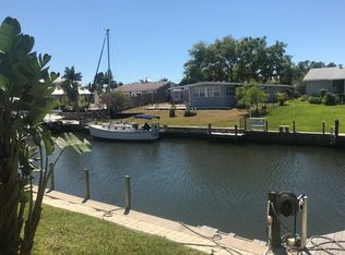 2616 Bay Dr, Bradenton, FL 34207