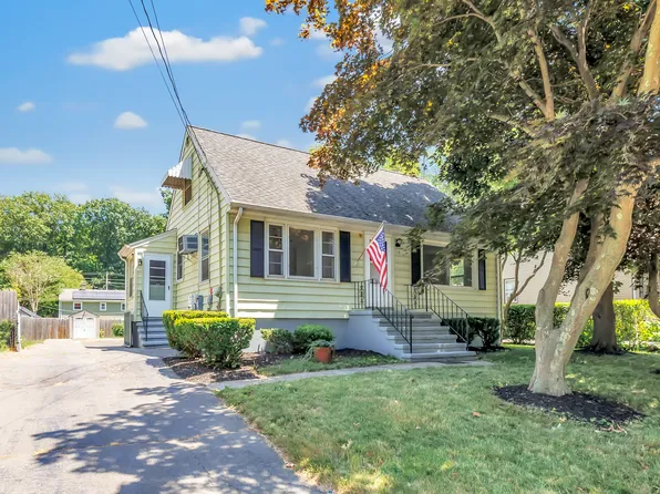 114 Lakeside Drive, Bridgeport, CT 06606