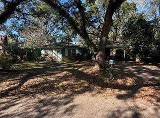 2366 Willowdale St, Mobile, AL 36605