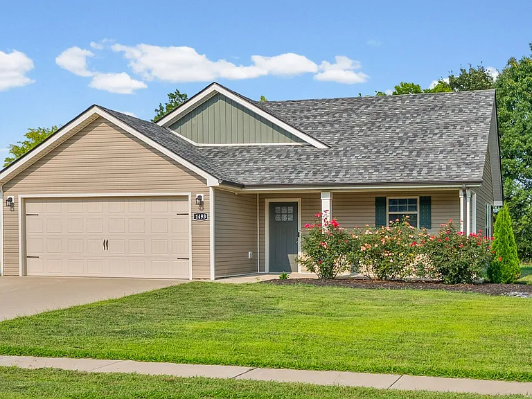 1493 Fredrick Dr — Photo 28