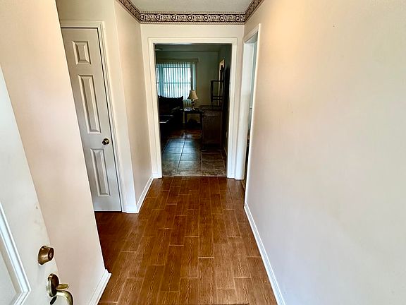 5th image of 701 Tantallon Dr