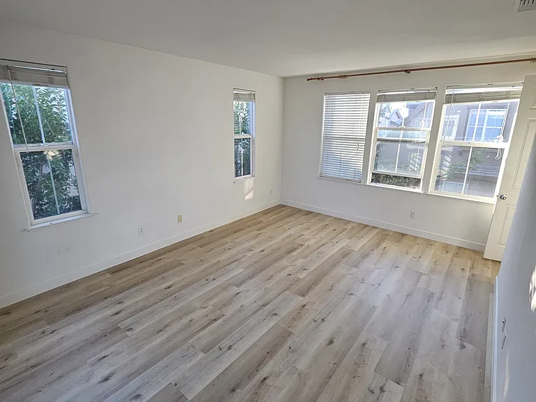 1621 Welford Cir — Photo 12