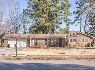 7853 Horseshoe Trl SE, Huntsville, AL 35802