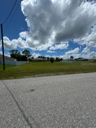 1008 NE 34th Ter #13, Cape Coral, FL 33909