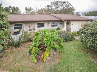 209 E Gardenia Dr, Orange City, FL 32763