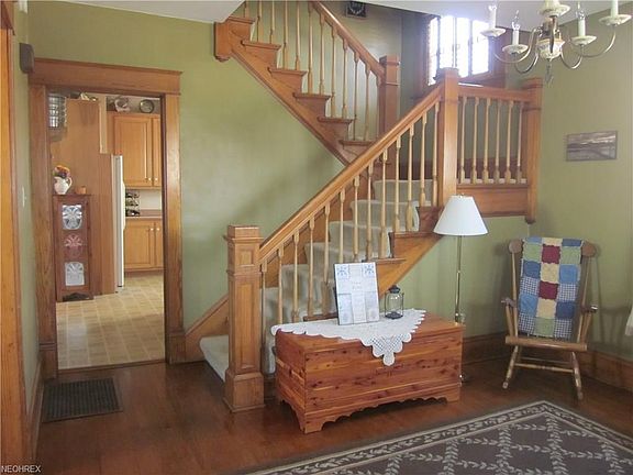 4th image of 181 Fair Ave