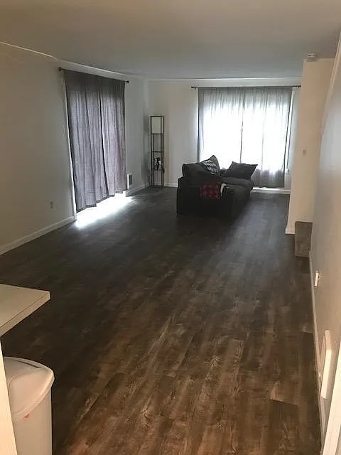 2 bed, 1.5 bath, 1100 sqft, $2,195 — Photo 4