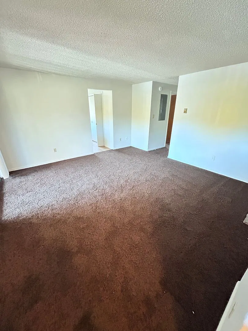3 Bedroom / 2 Bathroom Condo on Avenida Del Sol — Photo 3