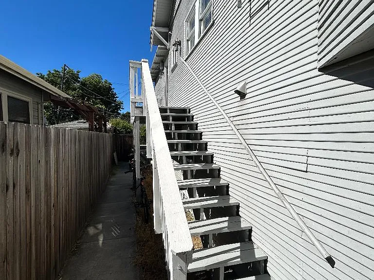 2704 S St — Photo 2