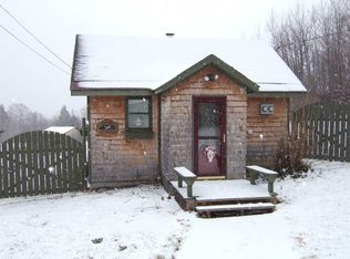 21283 Lahti Rd, Houghton, MI 49931