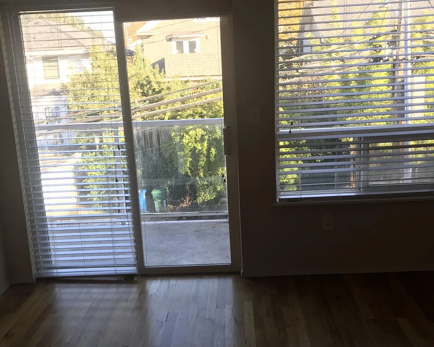 5260 15th Ave NE — Photo 3