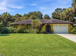 2604 E 6th St, Lehigh Acres, FL 33936