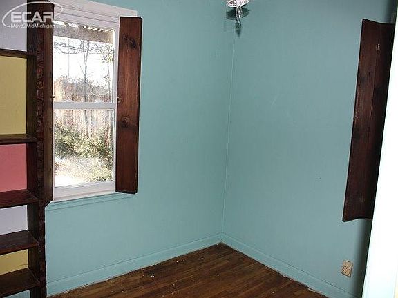4th image of 522 McKeighan Ave