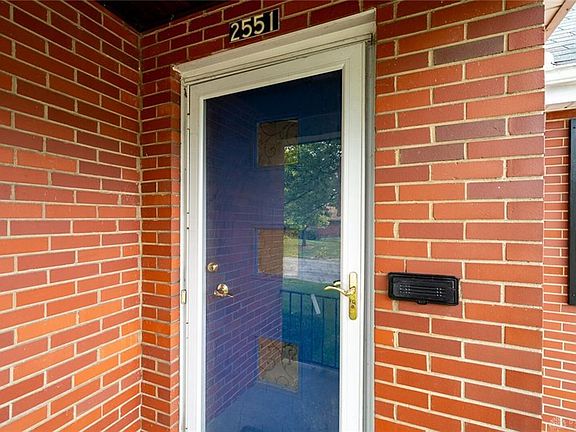 5th image of 2551 Woodway Ave #600