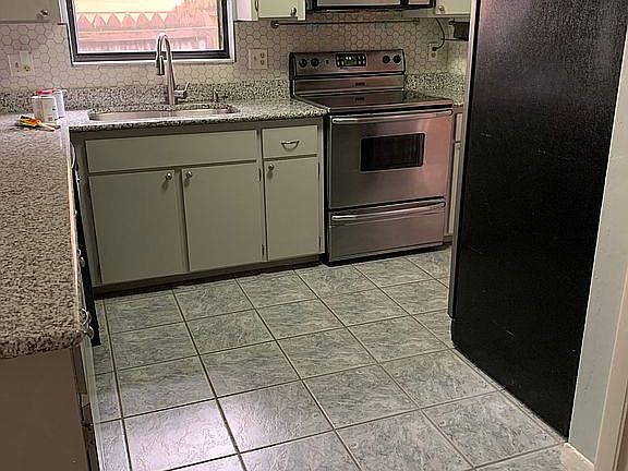 2nd image of 7408 NW 21st Ct