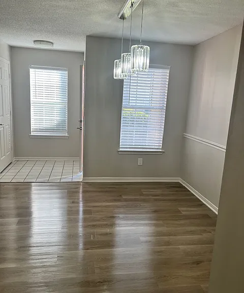 The Glen Apartments — Photo 35