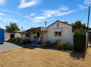 1082 S Santa Fe St, Hemet, CA 92543