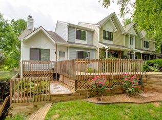 4025 N Course Dr, Charlotte, NC 28277