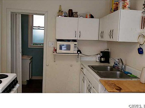 2nd image of 1329 W Fayette St #29